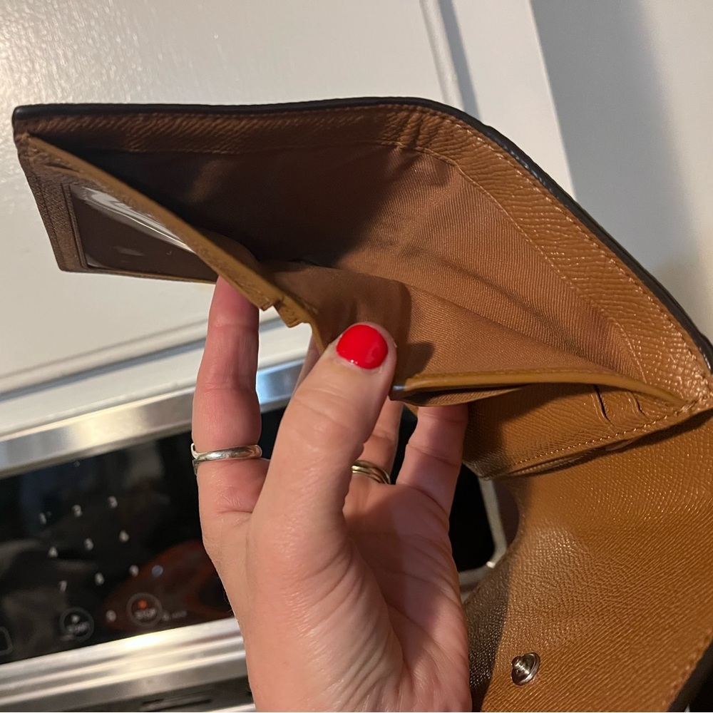 Coach Pink and Cream Leather Wallet - Picture 6 of 8